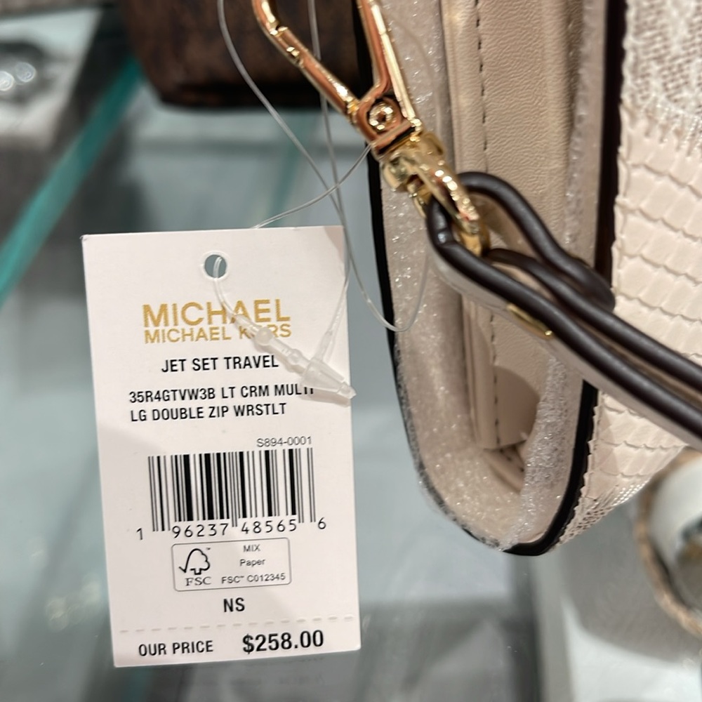 MICHAEL KORS JST LG DOUBLE ZIP WRISTLET WALLET PHONE HOLDER 
Light Cream 
NWT - Picture 5 of 16